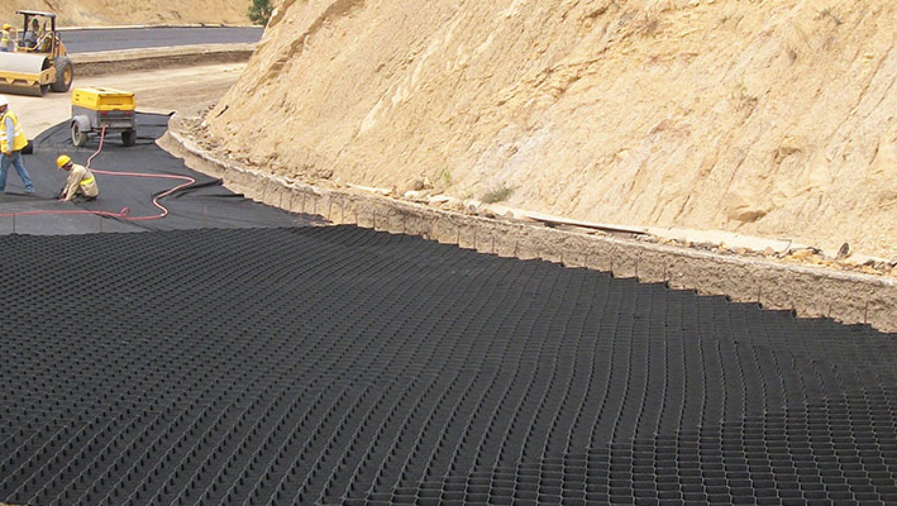 Beneficios del uso de geosintéticos en la construcción